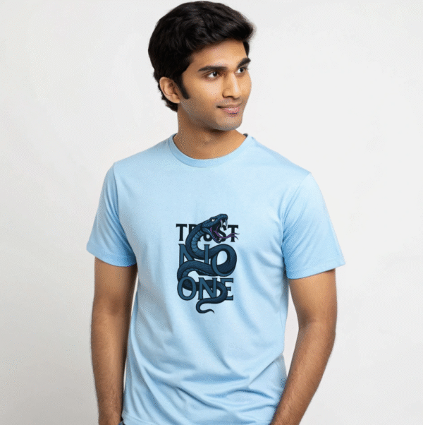 "TRUST NO ONE" T-shirt - Image 3